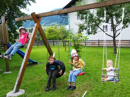 Spa&szlig; f&uuml;r alle Kids am gro&szlig;en Spielplatz
