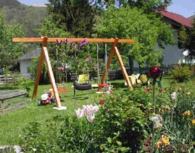 Im Garten gibts genug Platz um so richtig herumzutollen